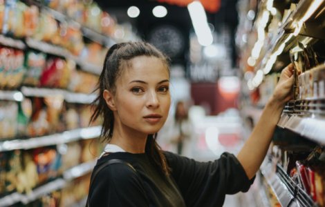 Studiu: Un sfert dintre aditivii alimentari, "riscanti" pentru sanatate