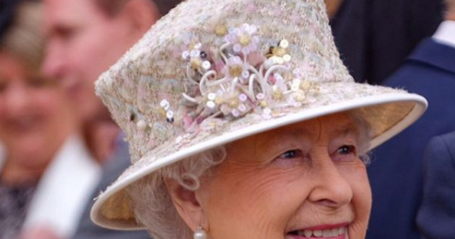  Top  9 lucruri obisnuite pe care Regina Elisabeta nu le-a facut niciodata