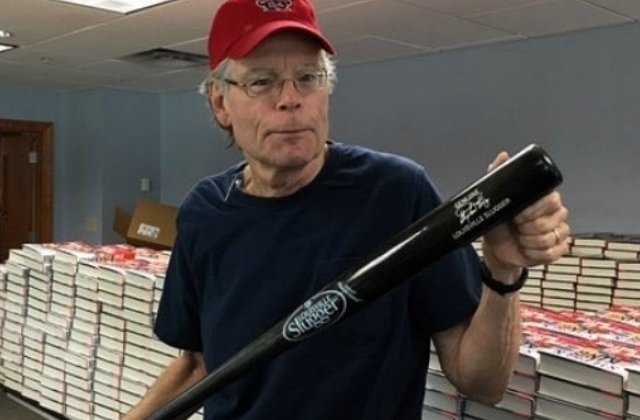 Stephen King a vandut drepturile de ecranizare ale unui roman, pentru doar un dolar, unor studenti