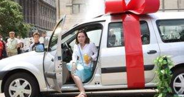 Cea mai fericita fata din lume, se intoarce cu premiu de la Berlin