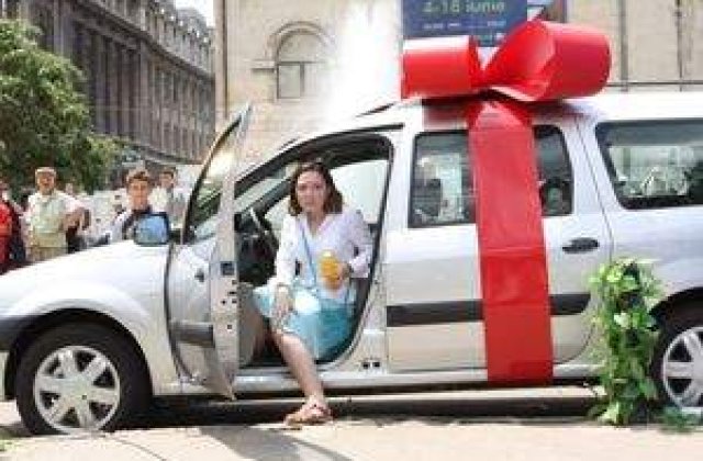 Cea mai fericita fata din lume, se intoarce cu premiu de la Berlin