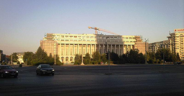 Guvernul isi asuma raspunderea pentru comasarea alegerilor