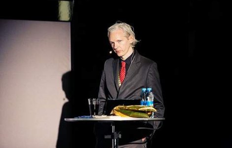 Fondatorul WikiLeaks porneste lupta impotriva extradarii