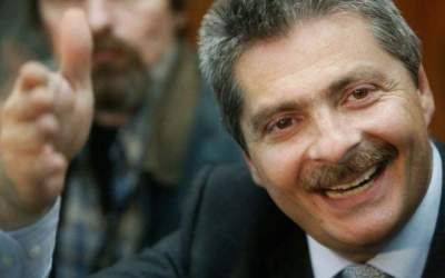 Vintu pierde si procesul cu...