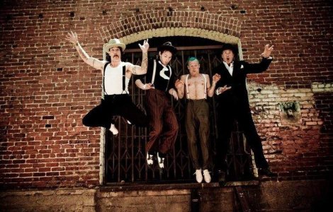 Este oficial: Red Hot Chili Peppers canta in Romania