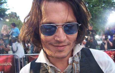  Video  Johnny Depp l-a parodiat pe Iisus Hristos