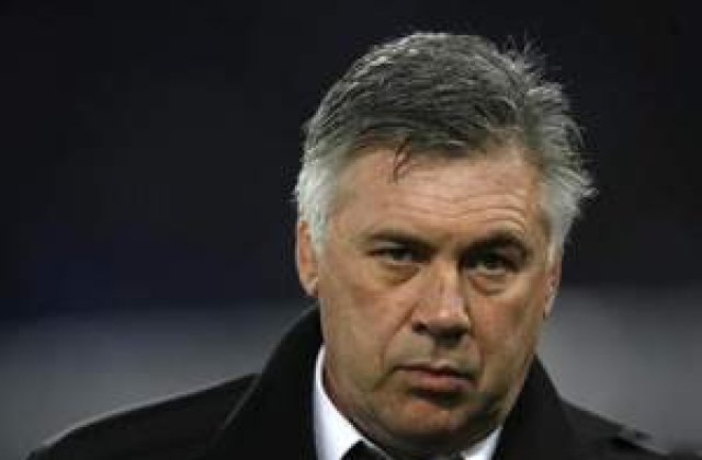 Antrenorul lui Milan s-a intors in genunchi la fosta lui iubita romanca