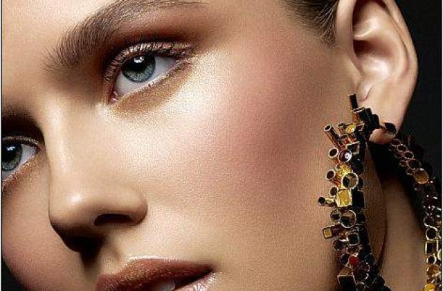 Stiai ca urechile ne dau de gol varsta?