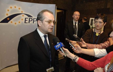 Proiectul salariului minim de 700 lei, in dezbatere publica