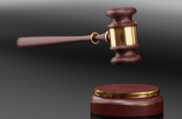 Trei surori cer ca tatal lor sa fie executat pentru ca le-a omorat mama: E un criminal odios