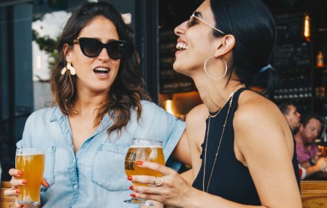 Studiu: Berea consumata cu moderatie poate influenta exprimarea faciala a emotiilor