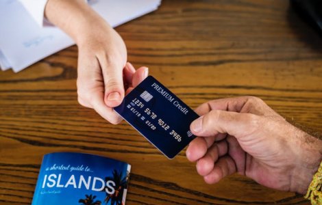  Top  7 cele mai comune minciuni despre bani pe care partenerii si le spun reciproc