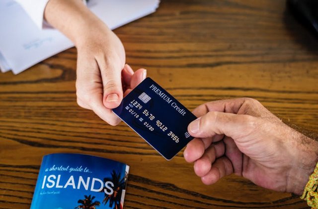 7 cele mai comune minciuni despre bani pe care partenerii si le spun reciproc