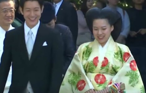 Printesa Japoniei s-a casatorit cu un om de rand, renuntand la titlu