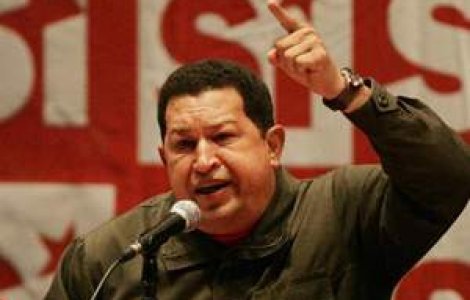 Plin de curaj, Chavez vrea sa grabeasca revolutia socialista in Venezuela