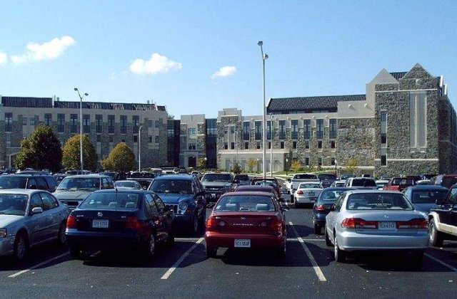 [VIDEO] Atac soldat cu doua victime pe campusul Virginia Tech
