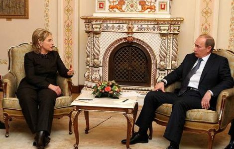 Atac la Hillary Clinton: Putin acuza SUA pentru protestele din Rusia