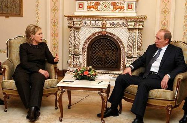 Atac la Hillary Clinton: Putin acuza SUA pentru protestele din Rusia