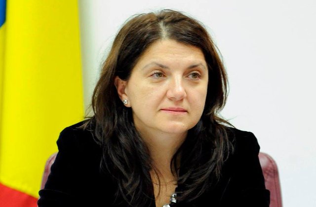 Raluca Pruna: Tudorel Toader sa vina sa ne lumineze si sa spuna care sunt temeiurile juridice pentru revocarea procurorului general
