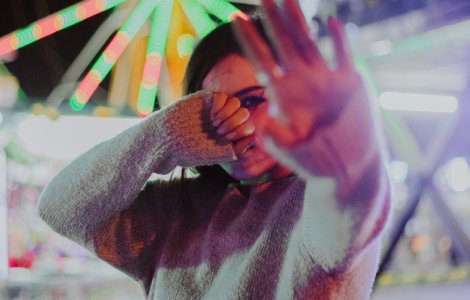  Top  6 lucruri pe care nu ar trebui sa i le spui unei femei singure