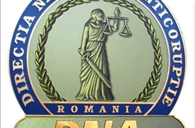 DNA: Profesor de la Academia de Politie din Capitala, trimis in judecata dupa ce a dat unor studenti subiecte la licenta