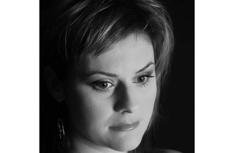  Top  Teorii cu privire la moartea cantaretei Malina Olinescu