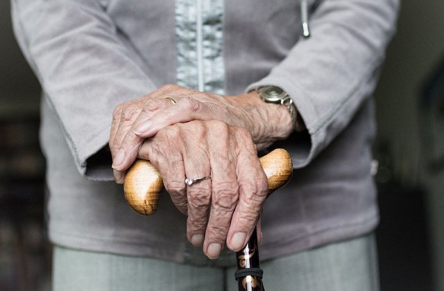 Artrita "fura" echivalentul a cinci ani de viata de calitate si predispune la izolare