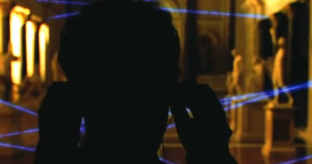  Top  10 lucruri promovate fals de filme: mituri vs. realitate