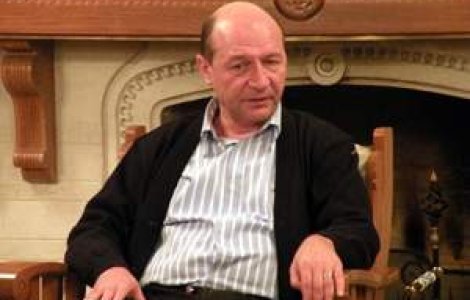 Basescu pregateste mazilirea posibililor concurenti la presedintie