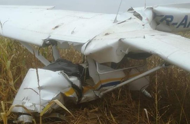 Un avion de mici dimensiuni s-a prabusit la Topoloveni