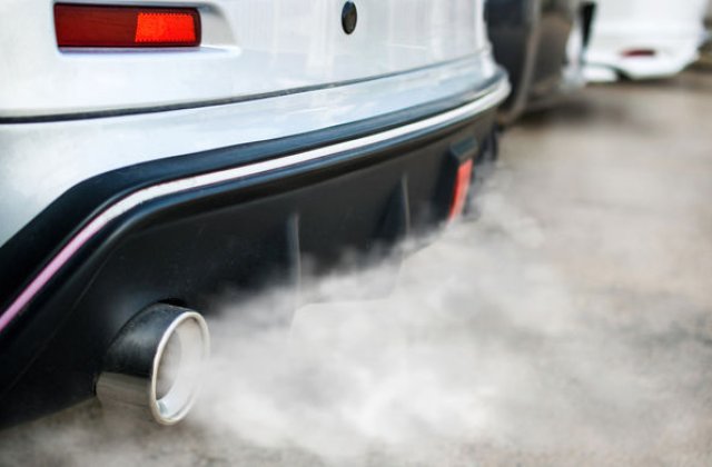 Apelul ecologistilor catre UE: "Nu trimiteti masinile diesel poluante in Estul Europei!"