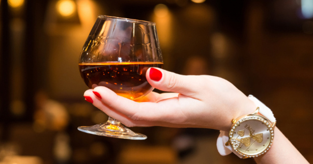 Tu stii care este diferenta intre coniac si brandy?