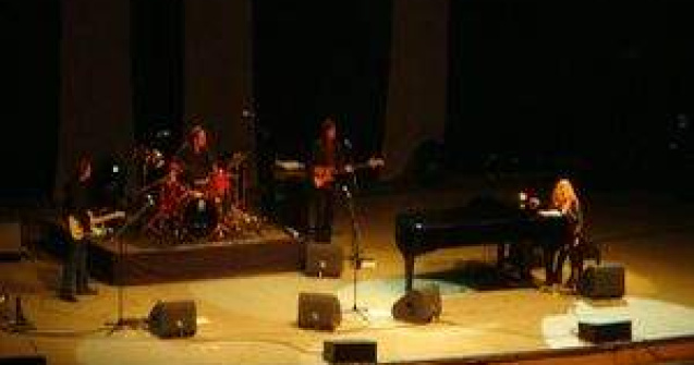 Vonda Shepard a adus ritmurile din 'Ally McBeal' la Bucuresti