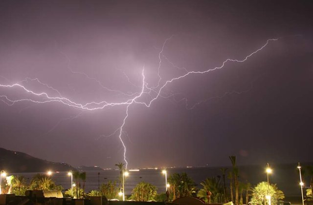 Filipine: 180 de morti si aproape 400 de disparuti dupa furtuna tropicala