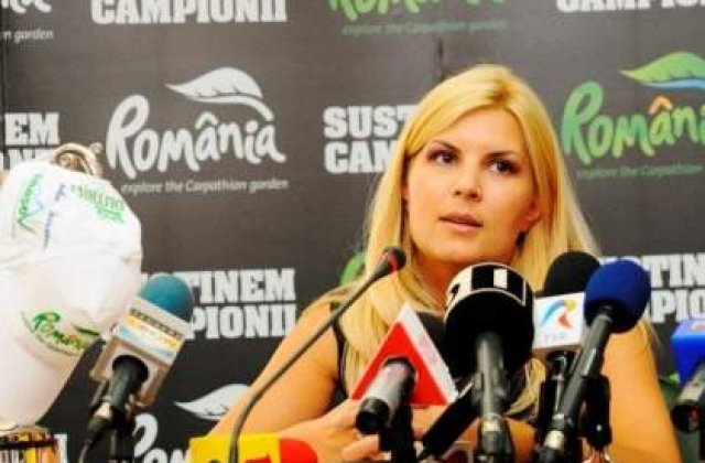 Udrea ii indeamna pe studenti sa lupte impotriva tabloidizarii si manelizarii