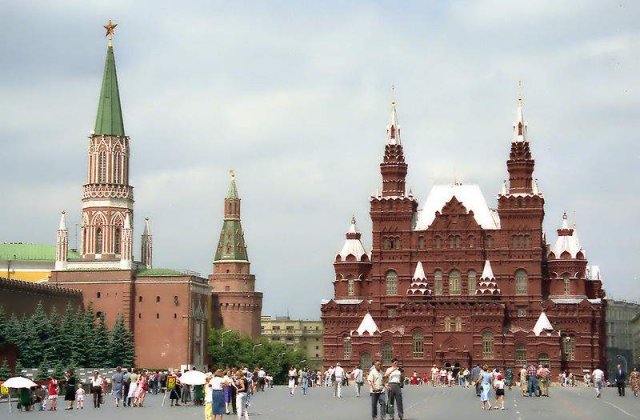 Liderul Partidului Comunist candideaza la prezidentialele din Rusia