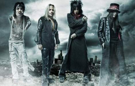  Video  Motley Crue vin in Romania!