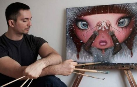 Poze unice ale unui artist roman cu interiorul instrumentelor muzicale