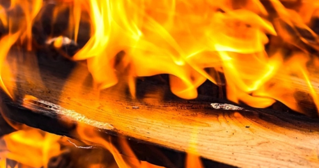 Incendii violente in California, soldate cu 9 morti. Lady Gaga, Alyssa Milano si Kim Kardashian, nevoite sa-si abandoneze locuintele