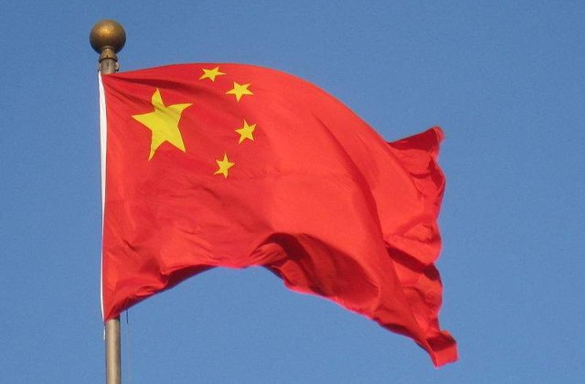 [VIDEO] Duelul China vs. Batman continua