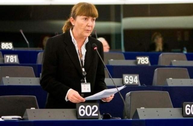Rezolutie PE/Monica Macovei: In Romania omoram democratia prin uciderea presei