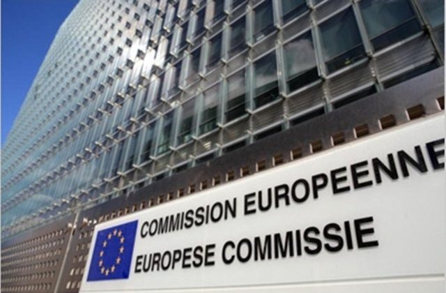 Raport MCV/ Comisia Europeana recomanda Romaniei sa suspende imediat implementarea legilor justitiei