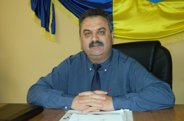 Un primar a fost filmat in timp ce fura dintr-un hotel: "A fost o gluma" / VIDEO