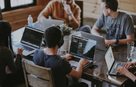 Topul salariilor, pe judete: Bucurestenii, clujenii si timisorenii - cel mai bine platiti angajati din Romania