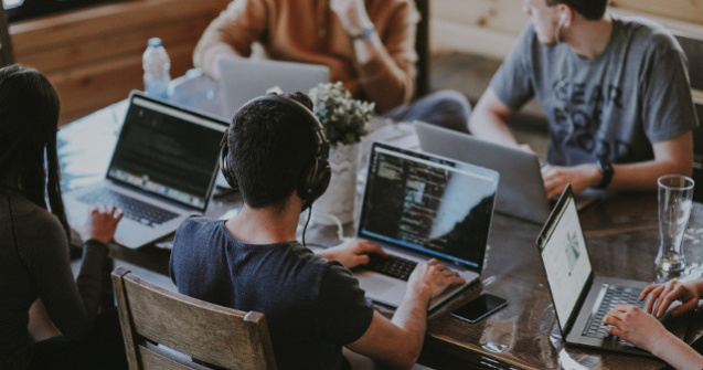 Topul salariilor, pe judete: Bucurestenii, clujenii si timisorenii - cel mai bine platiti angajati din Romania