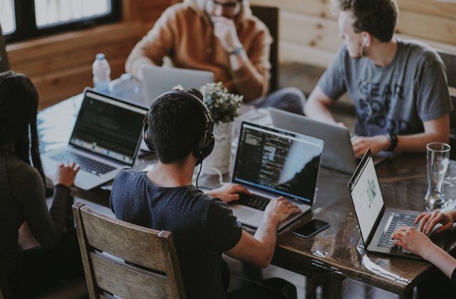 Topul salariilor, pe judete: Bucurestenii, clujenii si timisorenii - cel mai bine platiti angajati din Romania