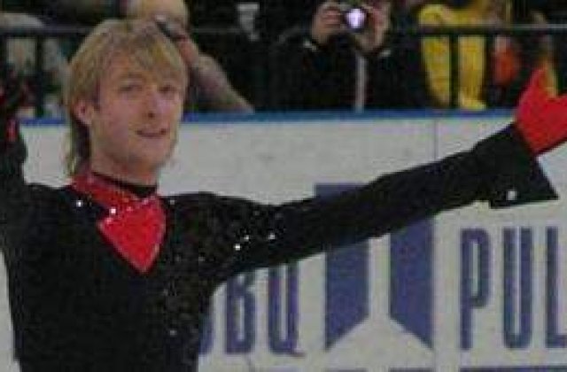 Plusenko, campion la patinaj