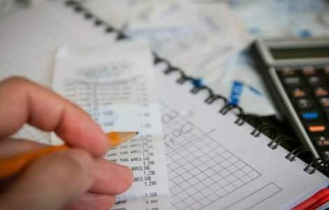 Studiu: 37% dintre romani traiesc de pe o zi pe alta