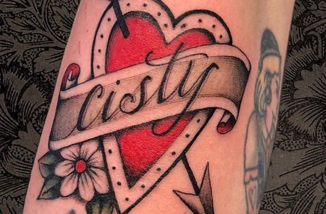 7 cele mai comune tatuaje pe care si le fac partenerii dupa o despartire