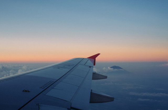 Doua persoane au murit dupa ce un avion din timpul celui De-al Doilea Razboi Mondial s-a prabusit in Texas